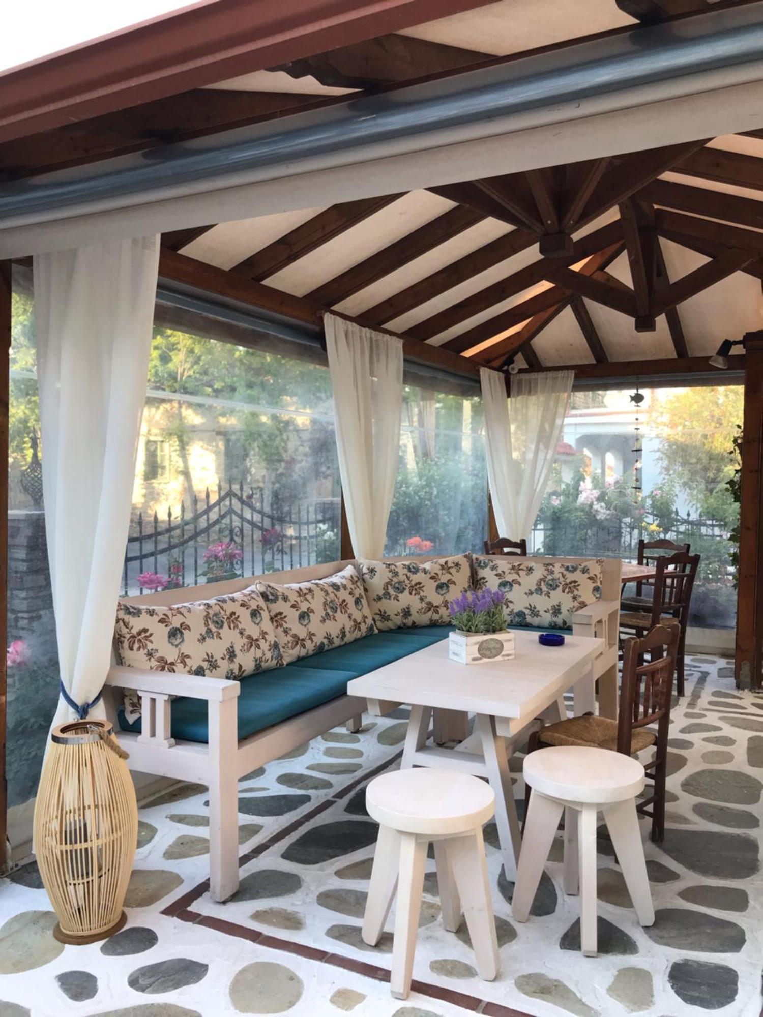 Niriides Hotel Amoliani Bagian luar foto