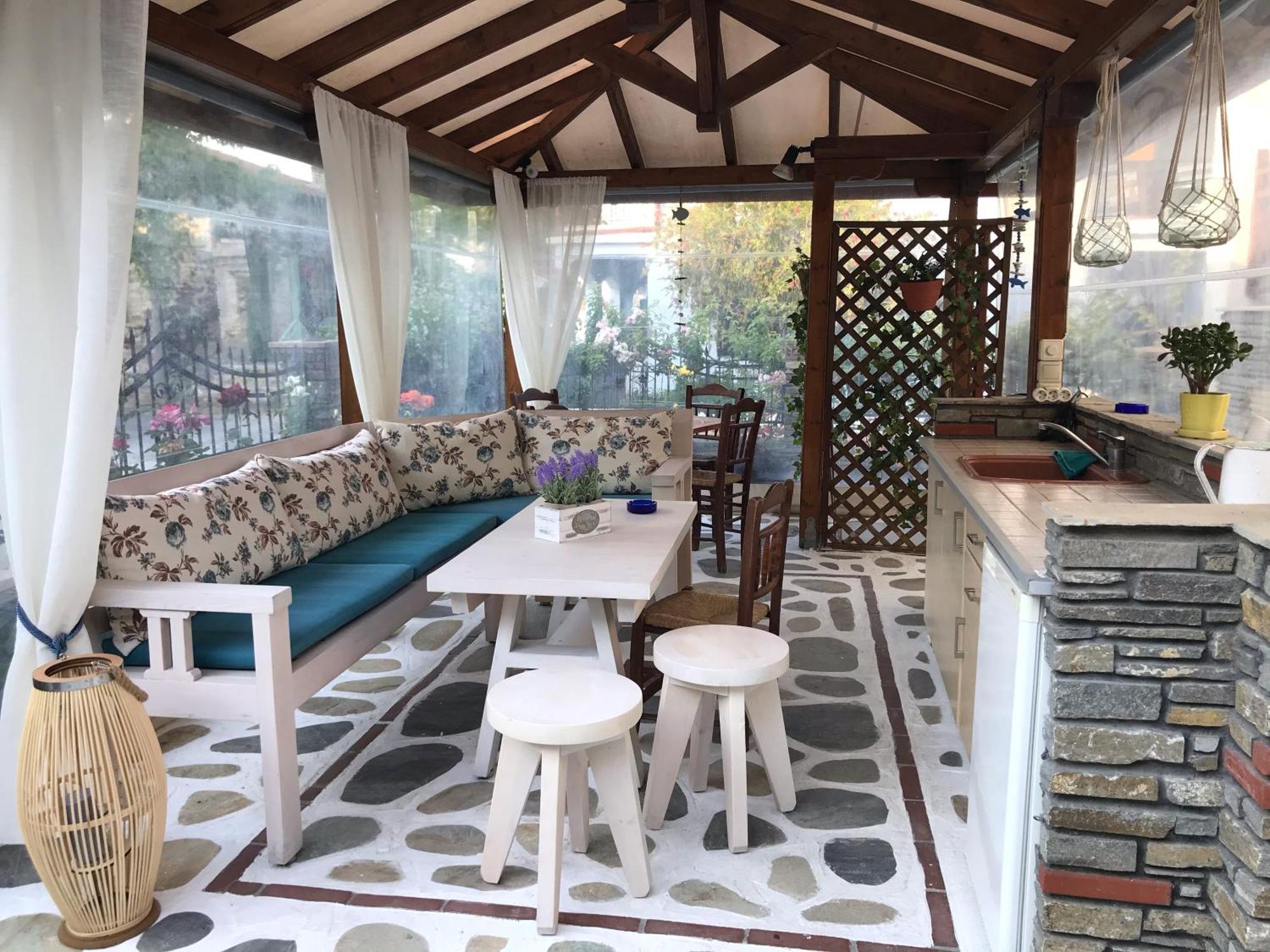 Niriides Hotel Amoliani Bagian luar foto